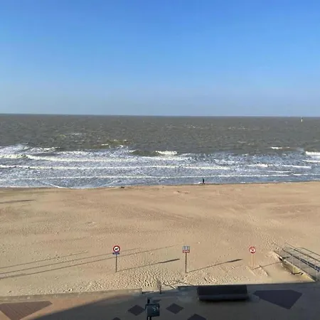 Sunny By The Seaside 克诺克－海斯特